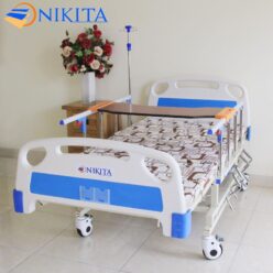 giường bệnh có bô vệ sinh nikita DCN04