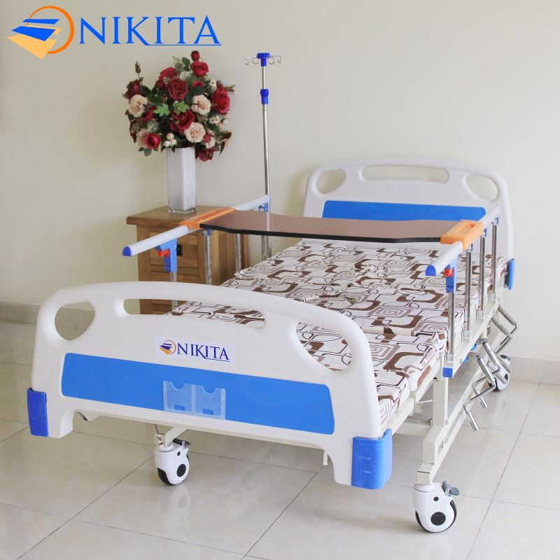 Giường y tế 4 tay quay Nikita NKT-DCN04