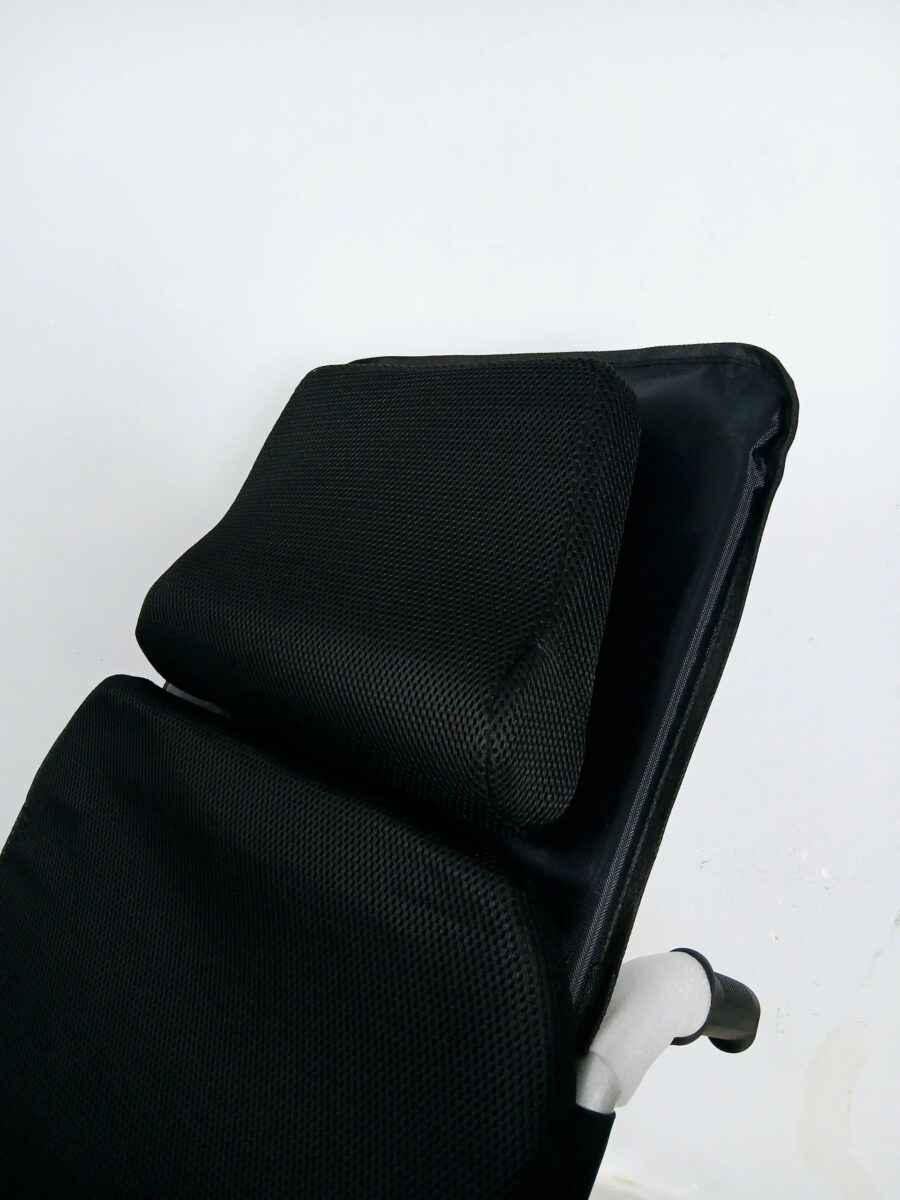 Xe lăn điện ngả thành giường tiện lợi NIKITA XLD-W506 Xe lăn điện ngả thành giường tiện lợi NIKITA XLD-W506