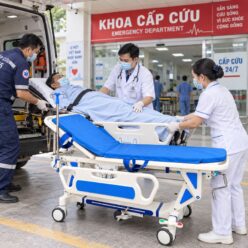 Ưu Điểm Của Cáng Y Tế Đẩy Bệnh Nhân Đa Năng NIKITA